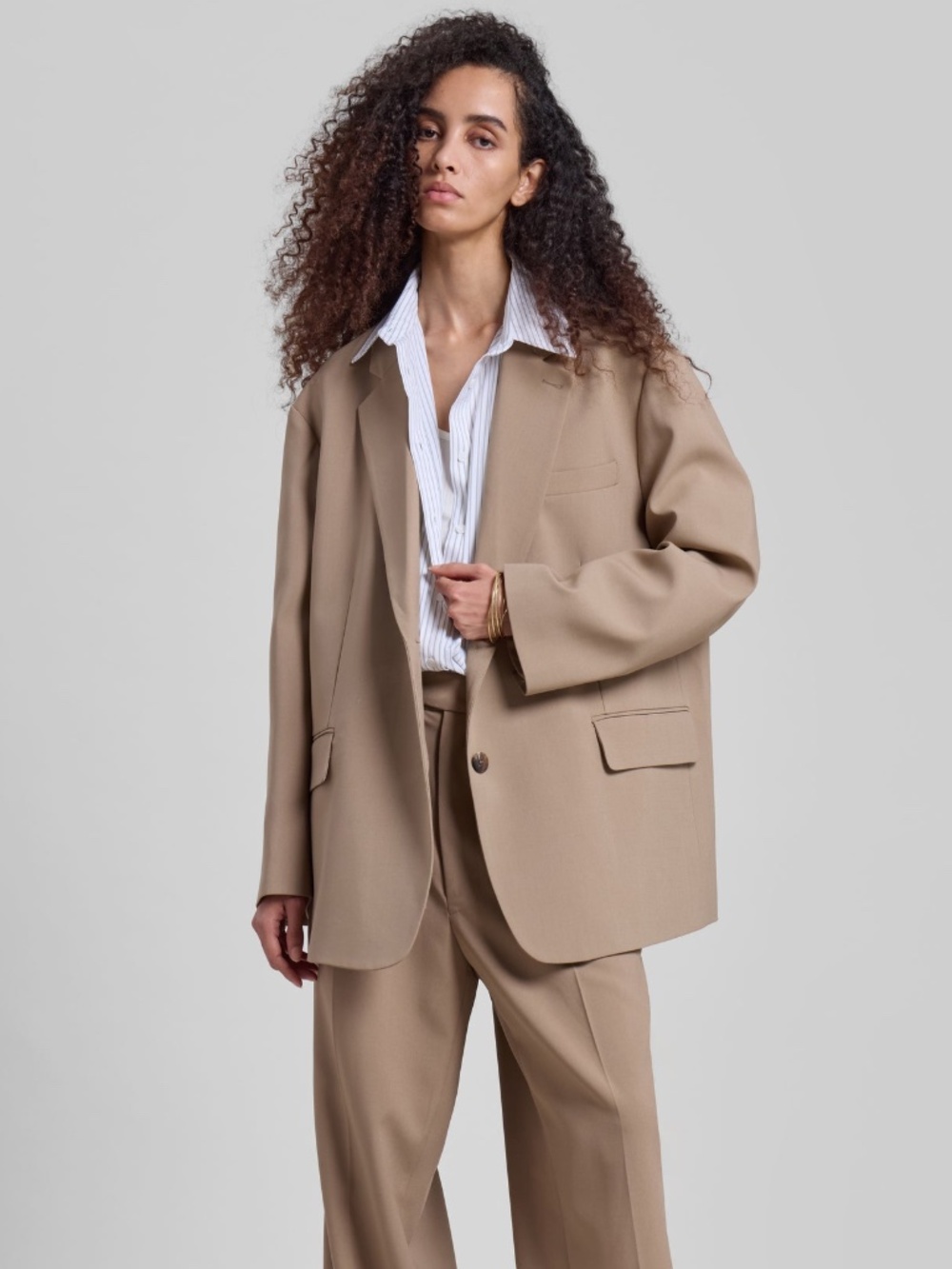The Frankie Shop Bea Blazer in Latte (Size XXS)